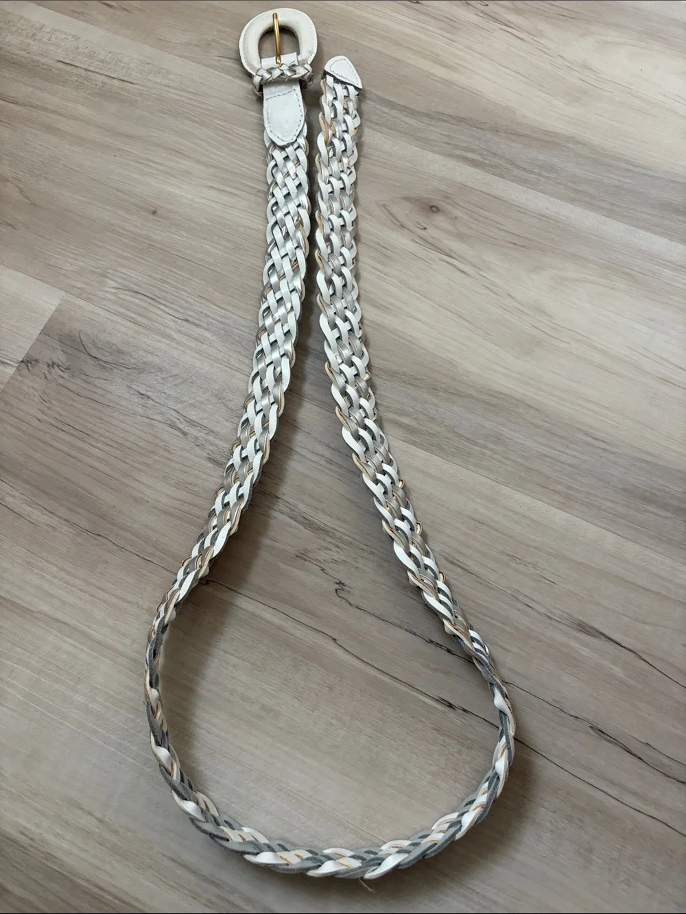 Woven Leather Belt in White and silver